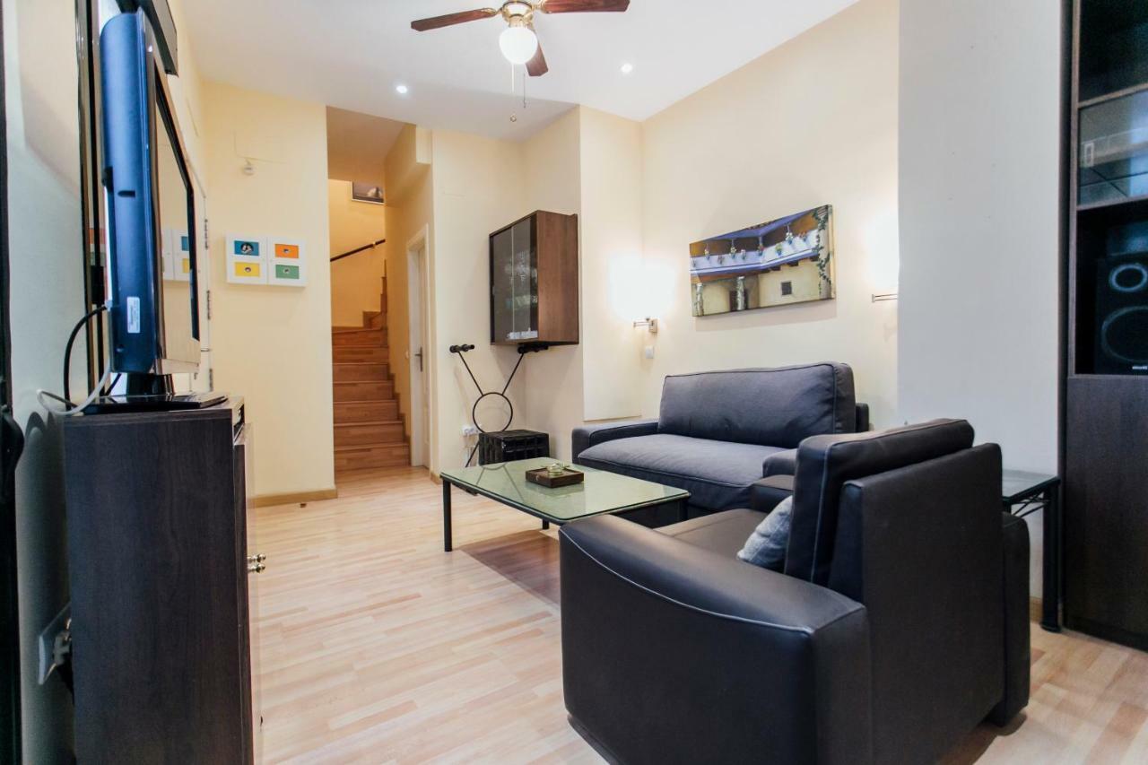 Bright Duplex W/ Terrace Apartman Sevilla Kültér fotó