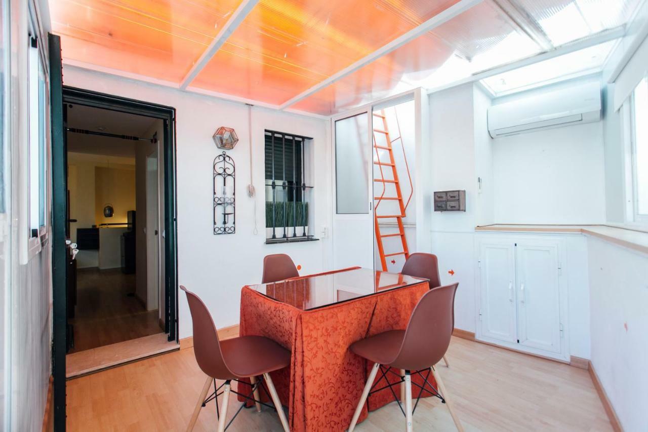 Bright Duplex W/ Terrace Apartman Sevilla Kültér fotó