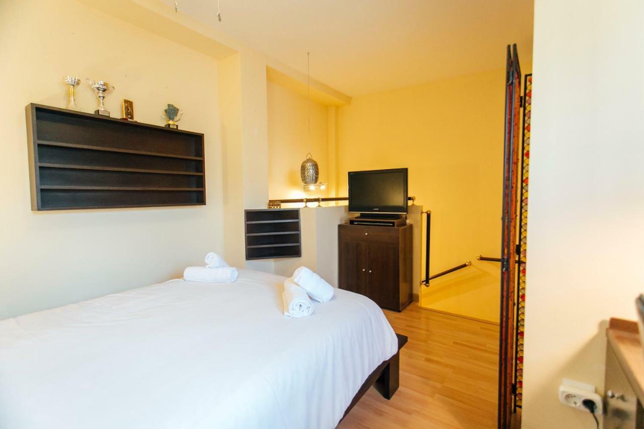Bright Duplex W/ Terrace Apartman Sevilla Kültér fotó