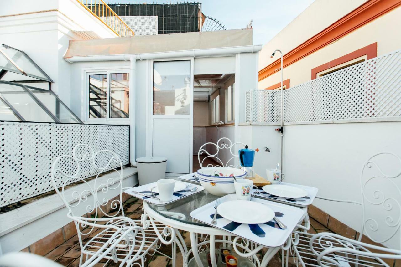 Bright Duplex W/ Terrace Apartman Sevilla Kültér fotó