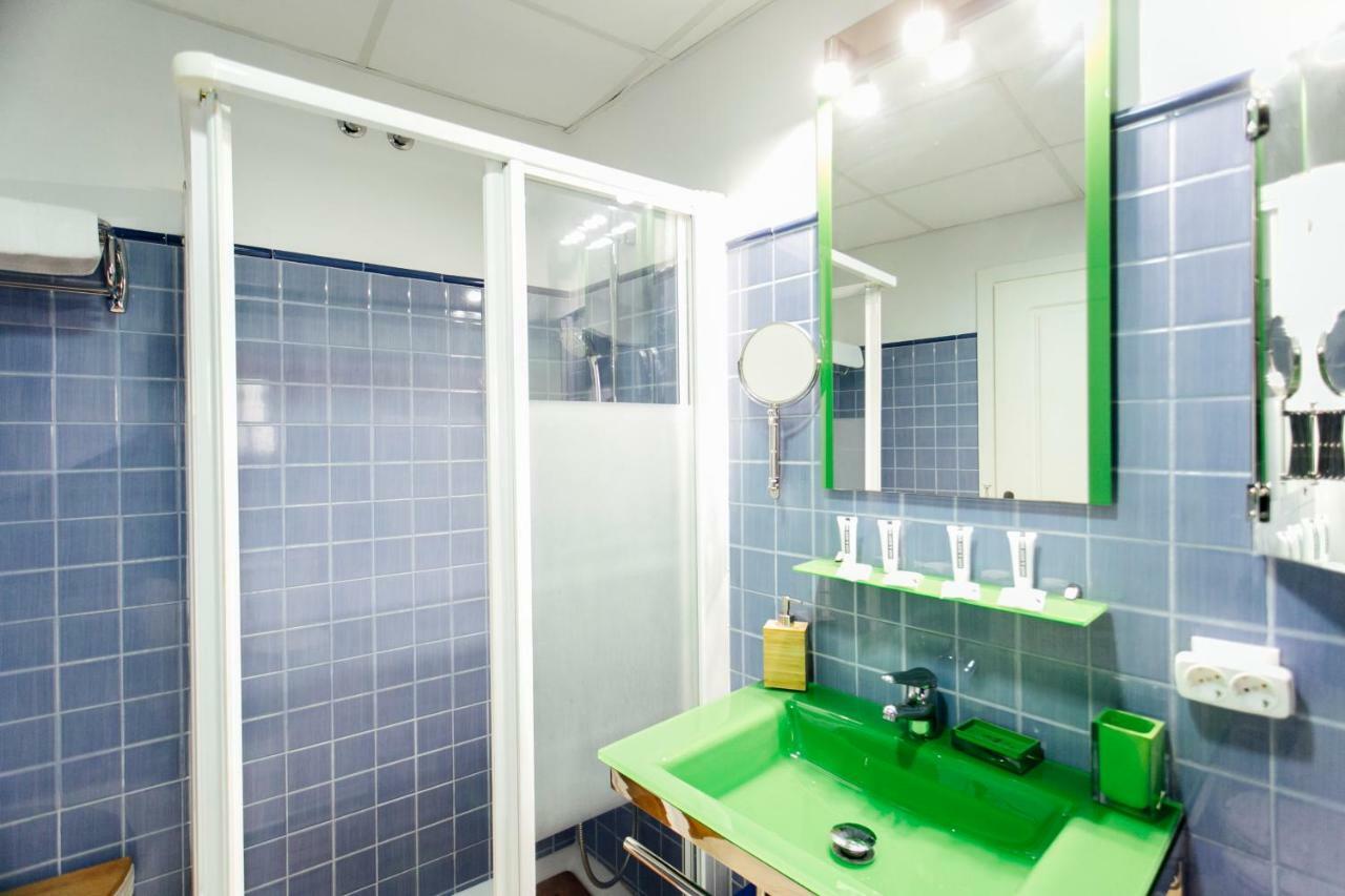Bright Duplex W/ Terrace Apartman Sevilla Kültér fotó